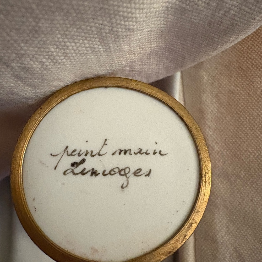 Vintage Limoges Gold-Trimmed Ceramic Lady - Picture 7 of 10